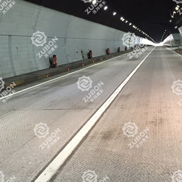 精铣刨效果图----京珠高速公路粤北段洋碰隧道 